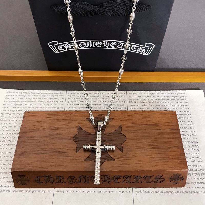 Ch**me He**ts necklaces